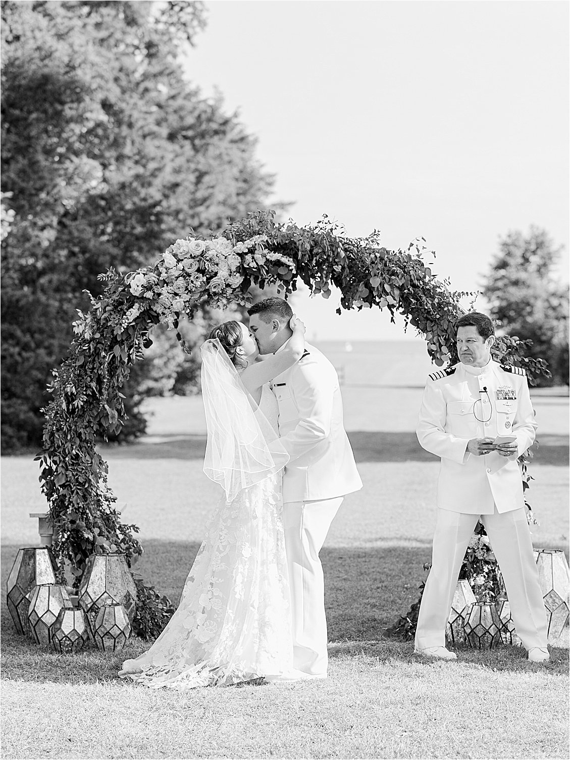 reneehollingsheadphotography_peachy_wedding_at_whitehall_in_annapolis_0043.jpg