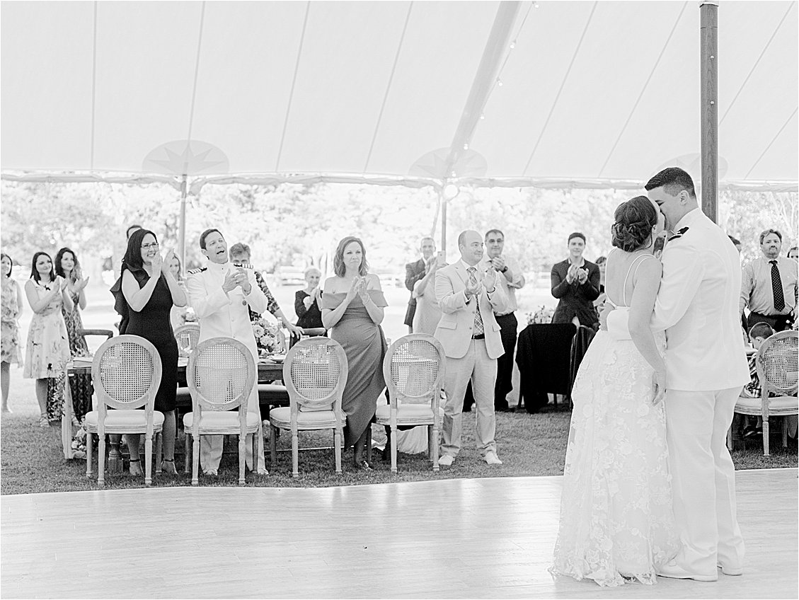 reneehollingsheadphotography_peachy_wedding_at_whitehall_in_annapolis_0117.jpg