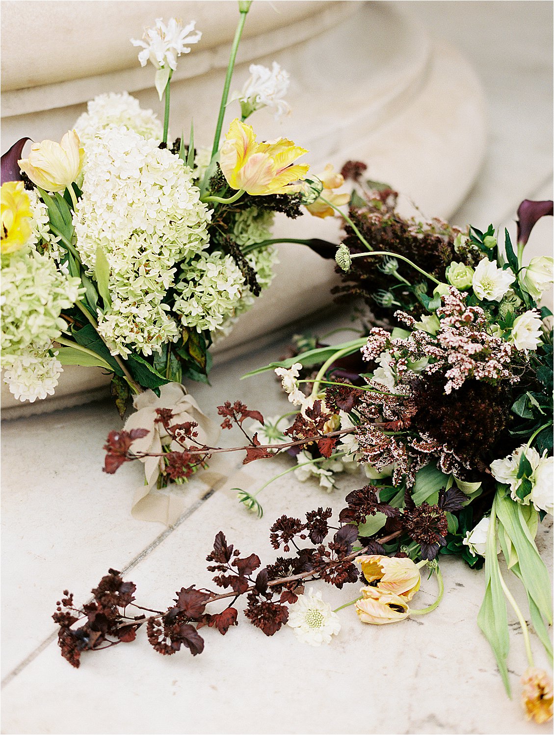 Unexpected winter floral palette for Denver Wedding Editorial with Renee Hollingshead
