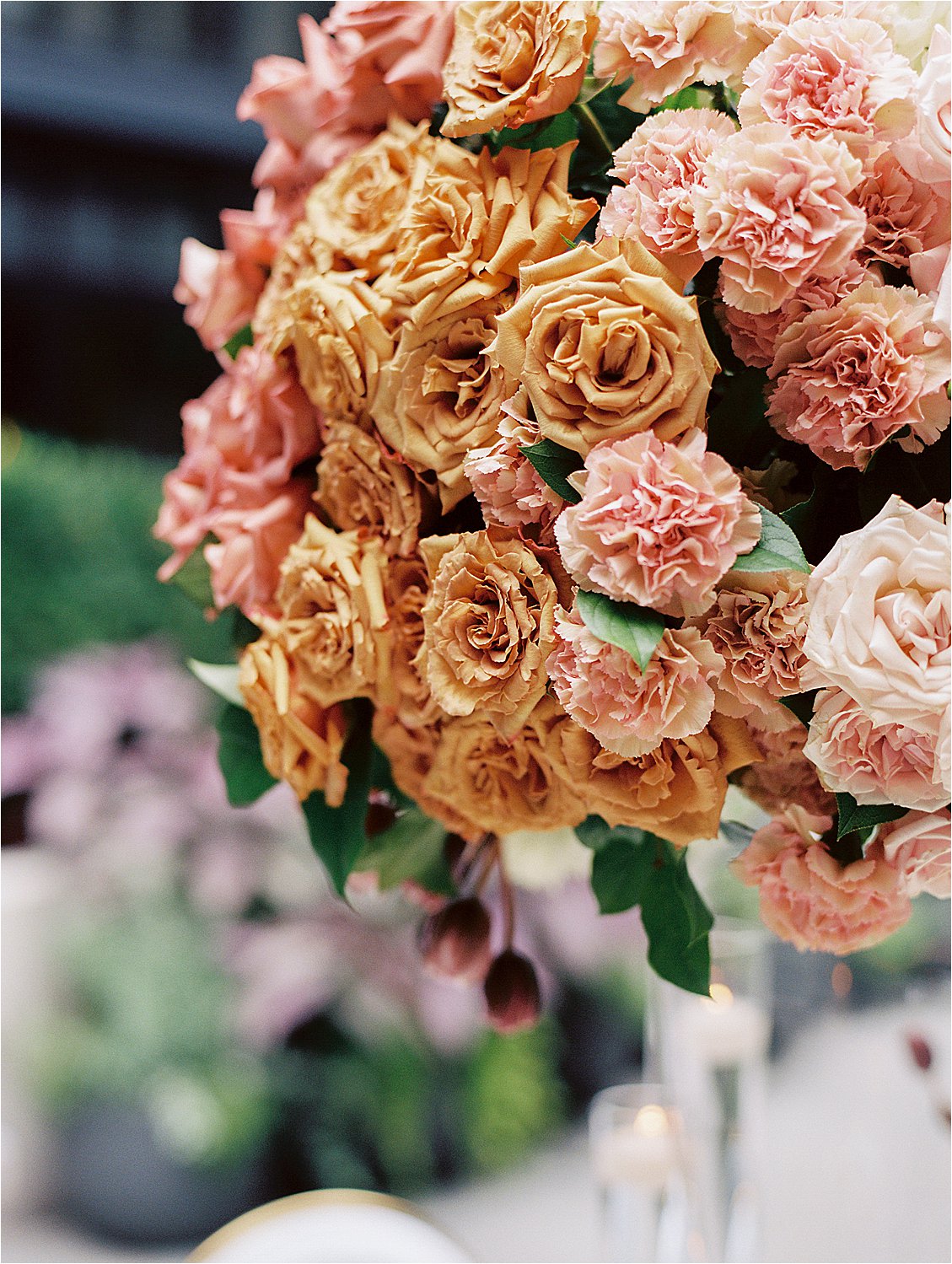 Earth toned roses at Pendry Wedding
