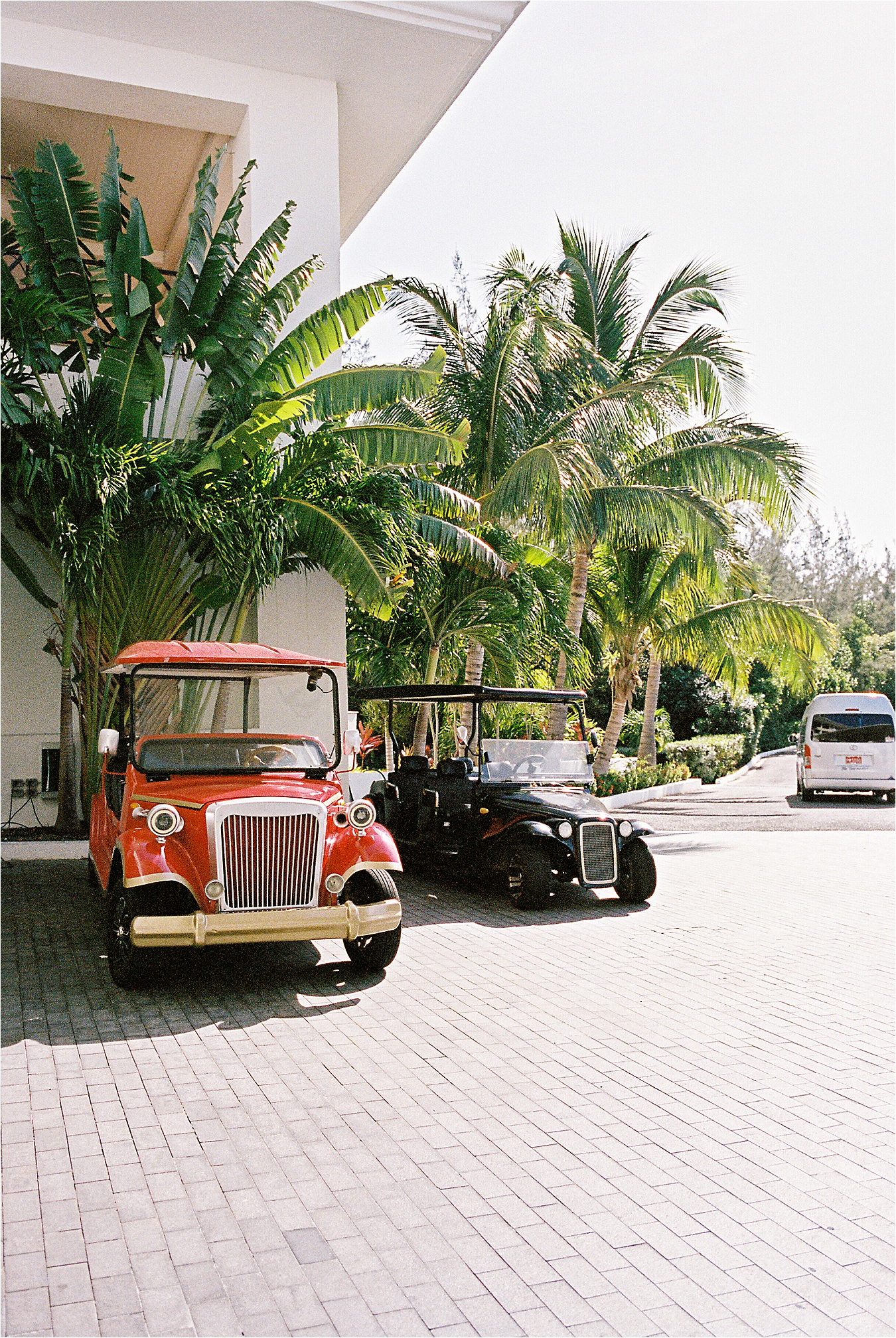 Vintage-inspired golf carts at Excellence Oyster Bay | Jamaica Travel Guide